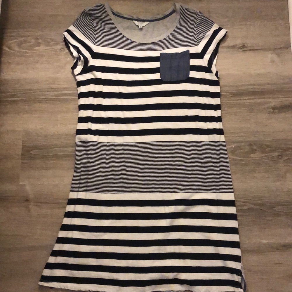 Crown and Ivy T Shirt Dress